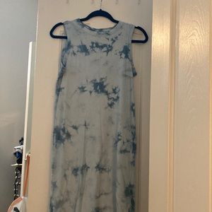 Tie dye blue midi dress